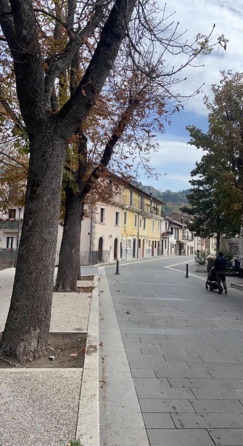 B&B Lorenzo Il Magnifico Celano Dış mekan fotoğraf
